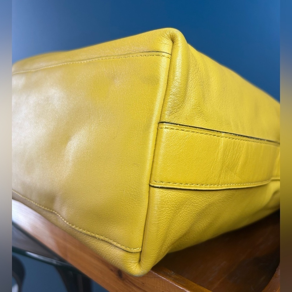 Coach Legacy Sunflower Yellow Duffel with Tassels 19889 EUC - Picture 14 of 15